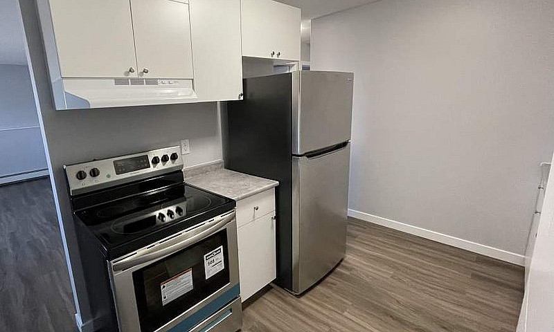 Sikanni Place - 1 Be...