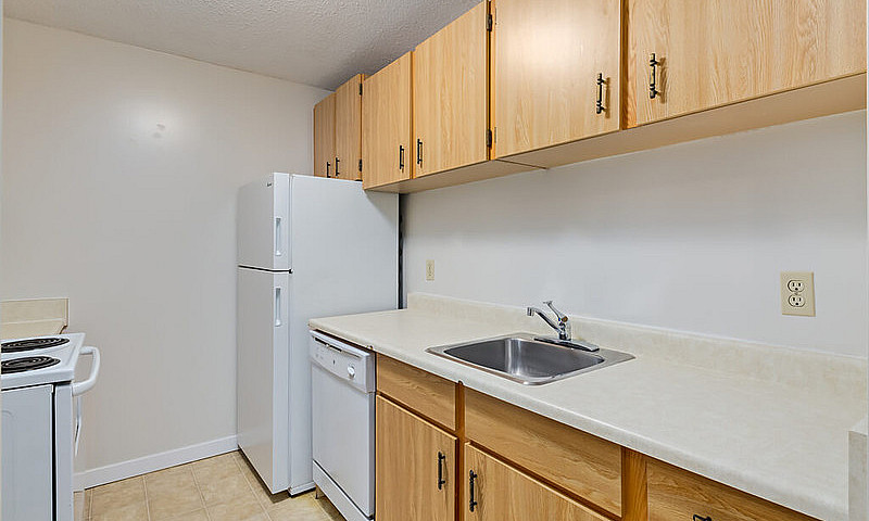 Apartments With In S...