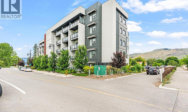 2555 Lakeshore Road ...
