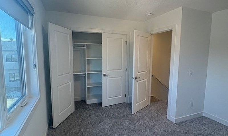 2Bed 2.5 Bath...