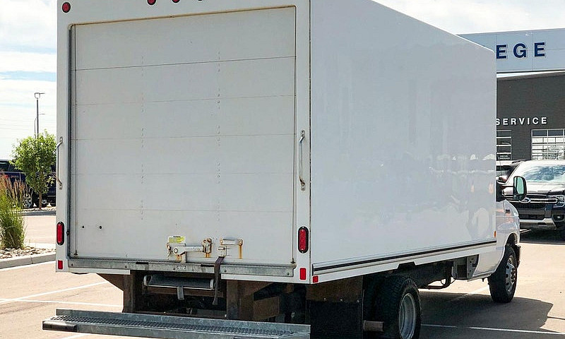 2023 Ford E-Series B...