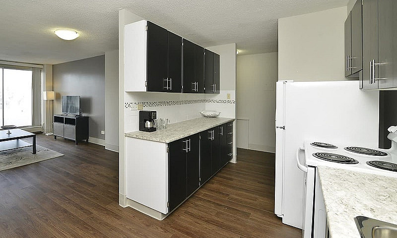 Camelot Suites - 1 B...