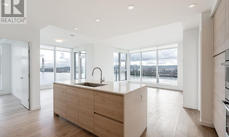 808 660 Quayside Dri...