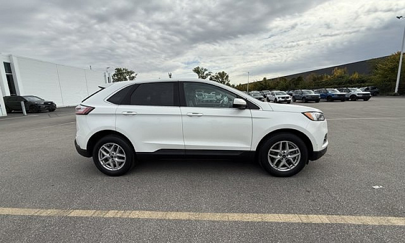 2022 Ford Edge Sel...