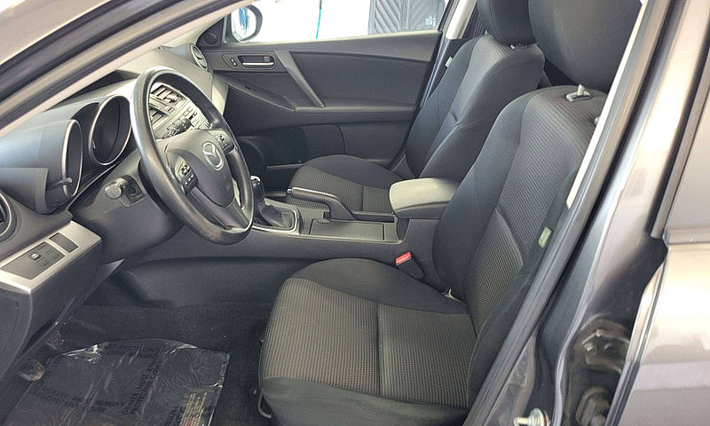 2012 Mazda 3 Gx...