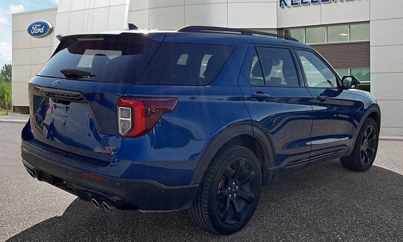 2021 Ford Explorer S...