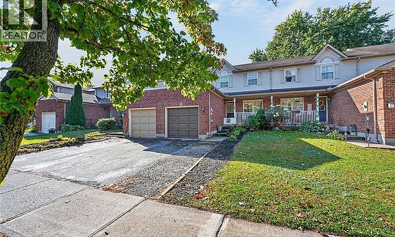11 Hedge Lawn Drive ...