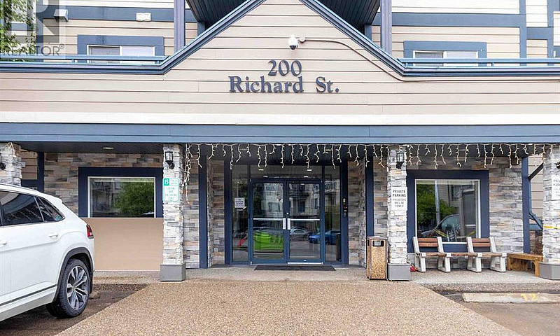 337, 200 Richard Str...