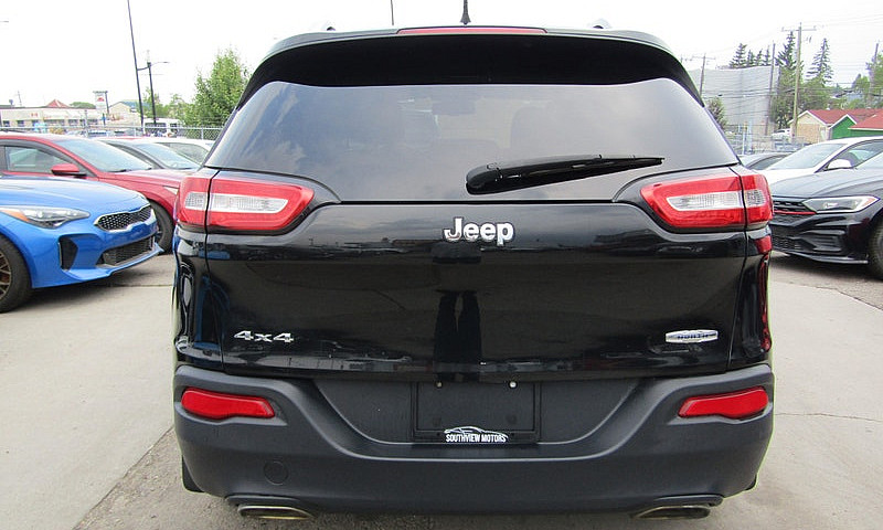 2016 Jeep Cherokee 4...