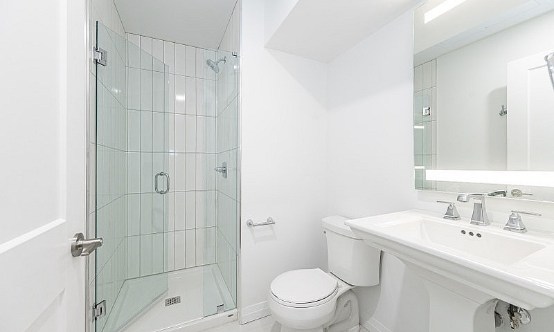 Studio Suite Availab...