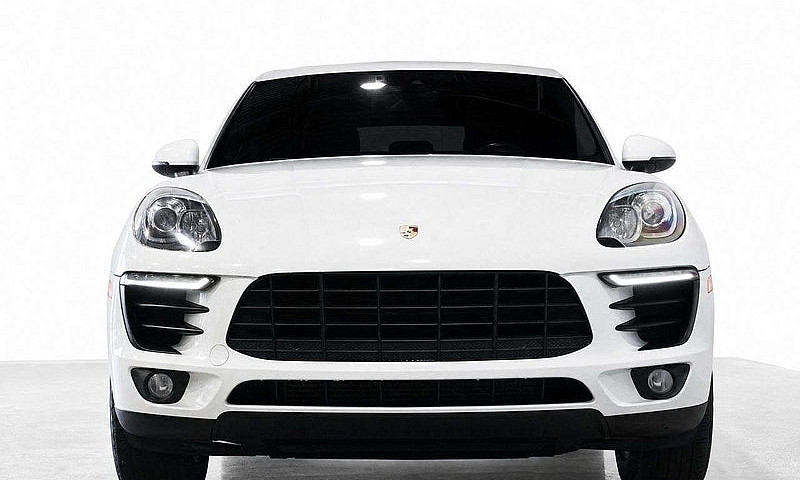 2017 Porsche Macan S...