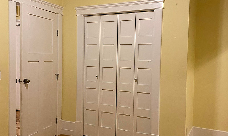 Charming Basement Un...