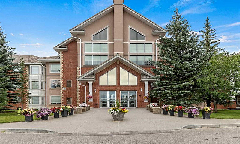 2 Bed, 2 Bath Condo ...