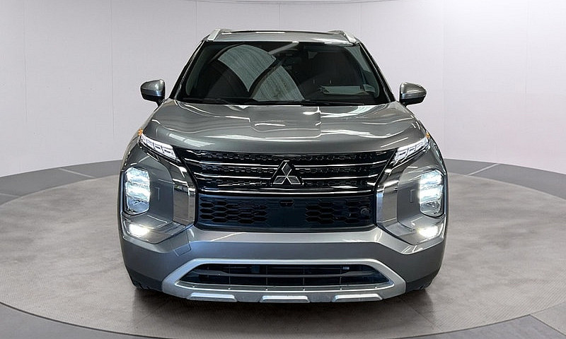 2024 Mitsubishi Outl...