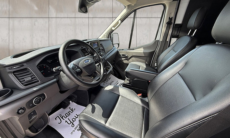 2025 Ford Transit T-...