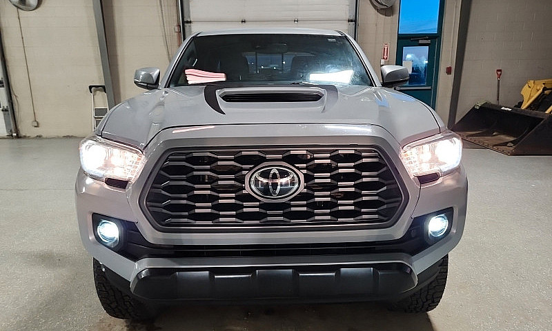 2020 Toyota Tacoma, ...