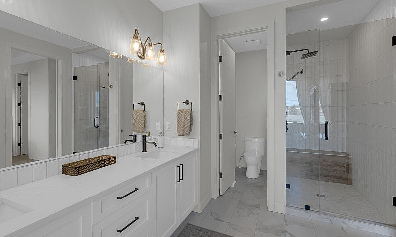 Luxury Bowness Home ...