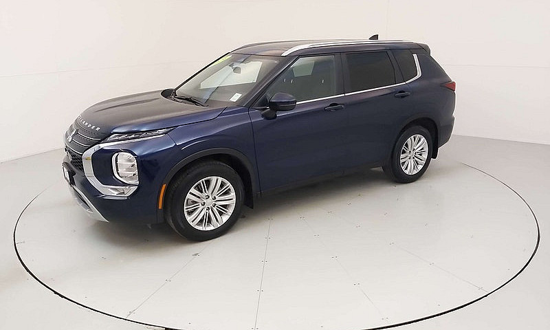 2024 Mitsubishi Outl...