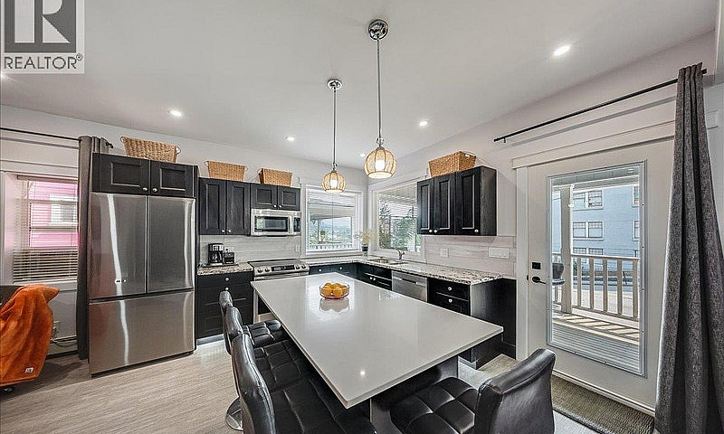 1195 Tamarac Avenue ...