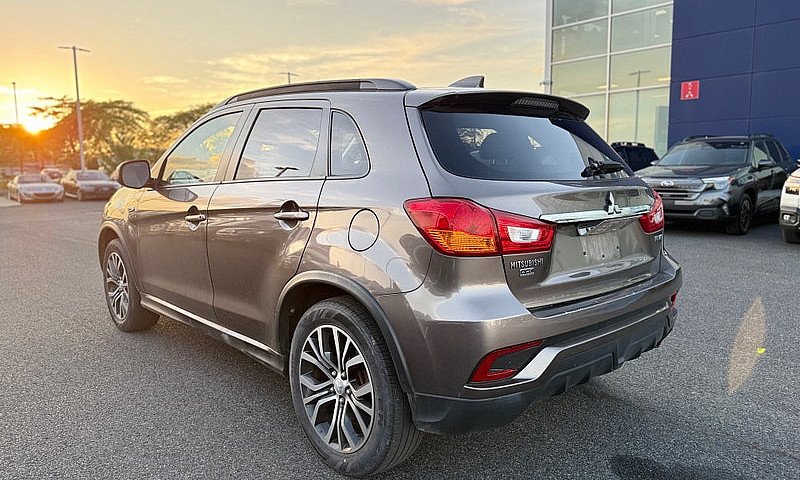 2018 Mitsubishi Rvr ...