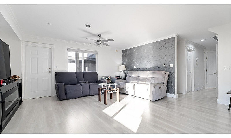 12572 62B Avenue Sur...