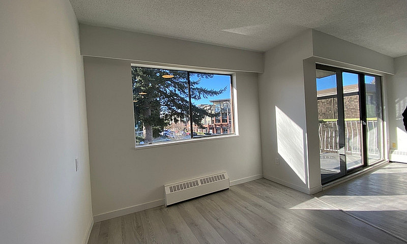 2 Bedrooms Apartment...