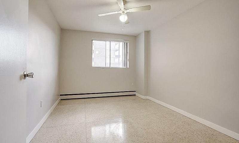 Crystal Arms - 1 Bed...