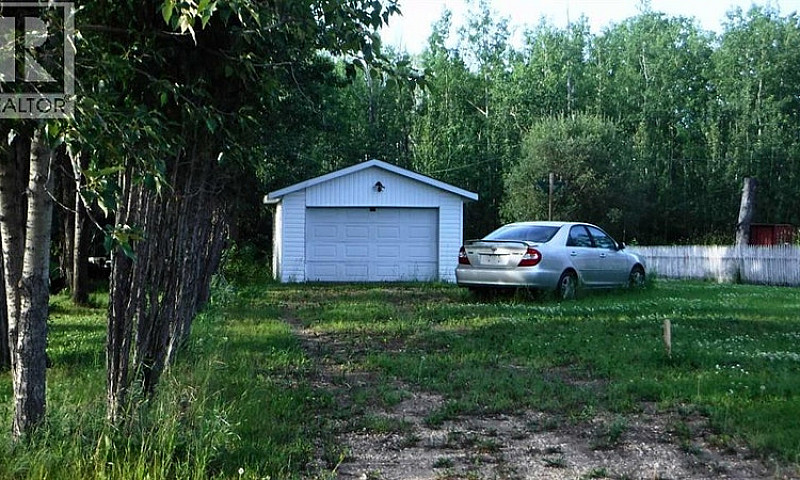 5309 52 Avenue Valle...