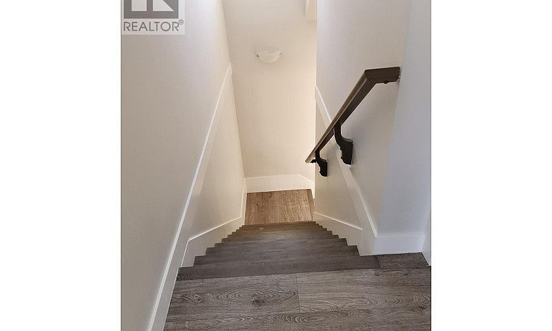 208X Linked House E ...