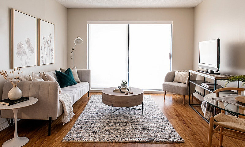 1 Bedroom Suite In L...