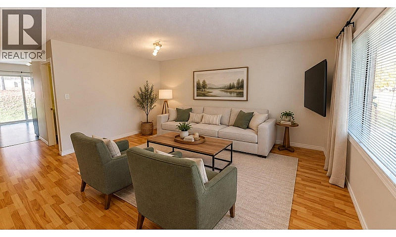 5775 Columbia Road E...