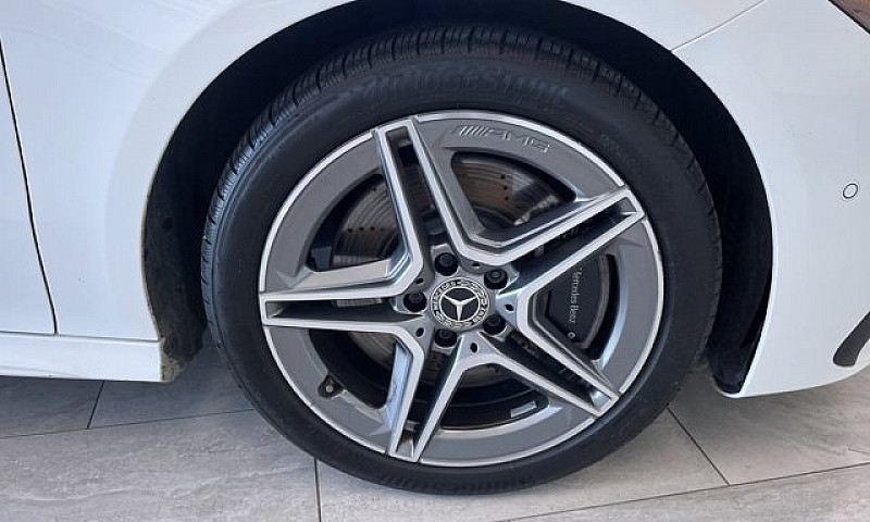 2025 Mercedes-Benz C...