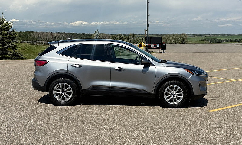 2021 Ford Escape Se ...