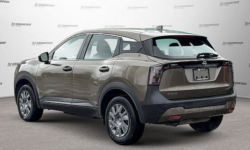 2025 Nissan Kicks S ...