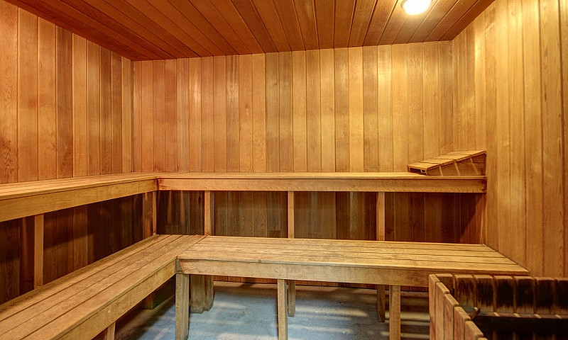 Great Location! Spac...