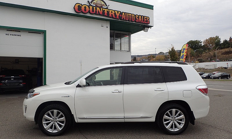 2013 Toyota Hilander...