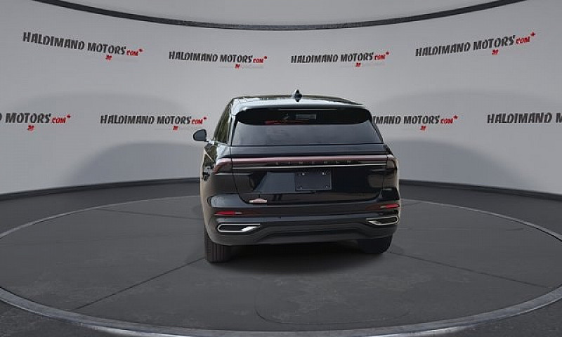 2025 Lincoln Nautilu...