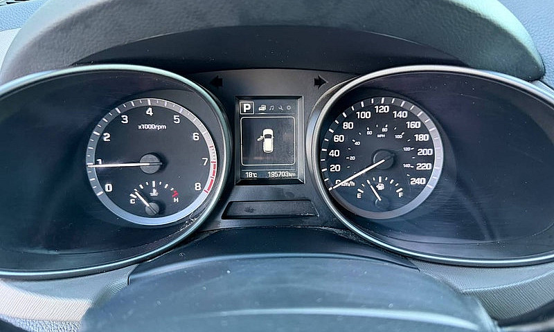 2018 Hyundai Santa F...