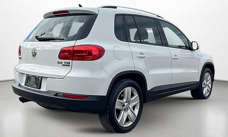 2014 Volkswagen Tigu...