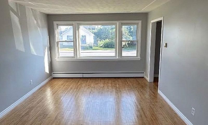 3 Bed / 1 Bath Home ...