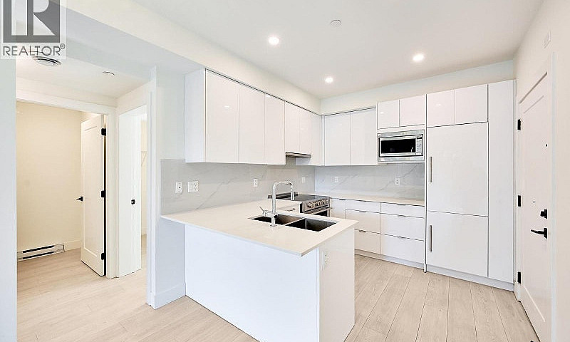 Aura By Westbury | 2...