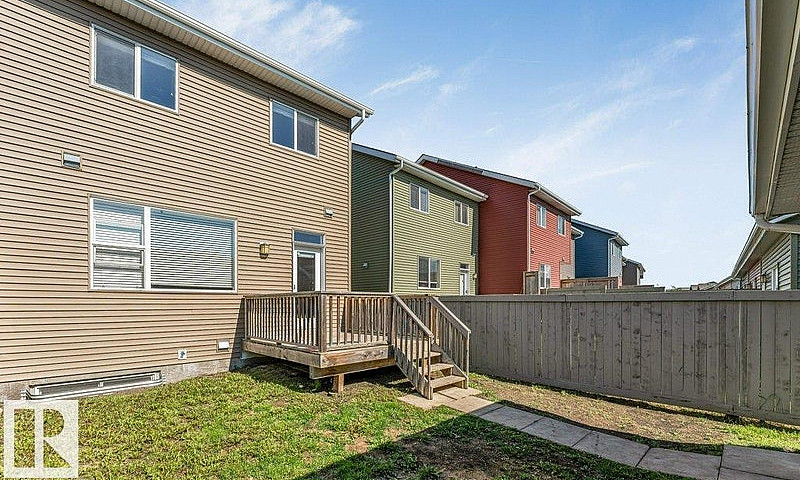 2122 24 St Nw Edmont...