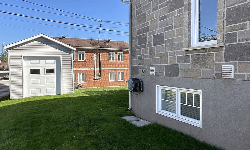 $439,900 - Semi-Deta...