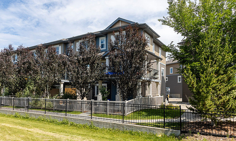 Stunning Townhouse I...