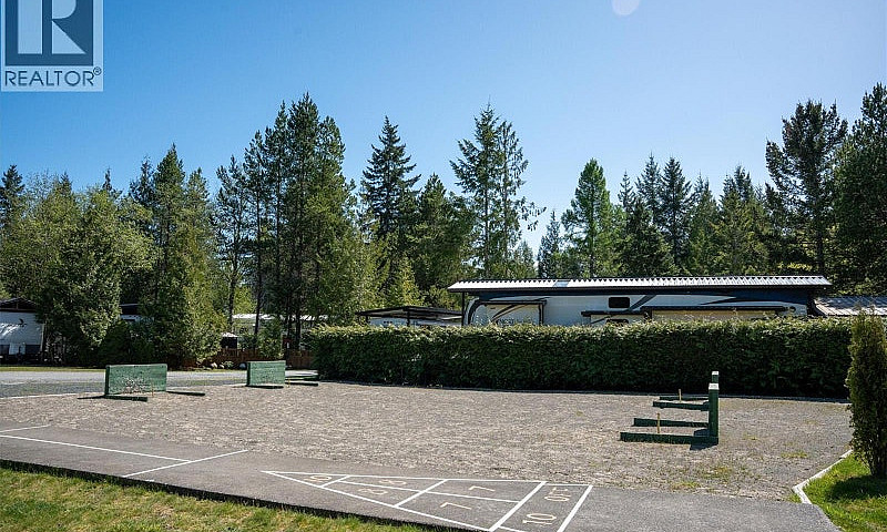 E14 2650 Turnbull Rd...