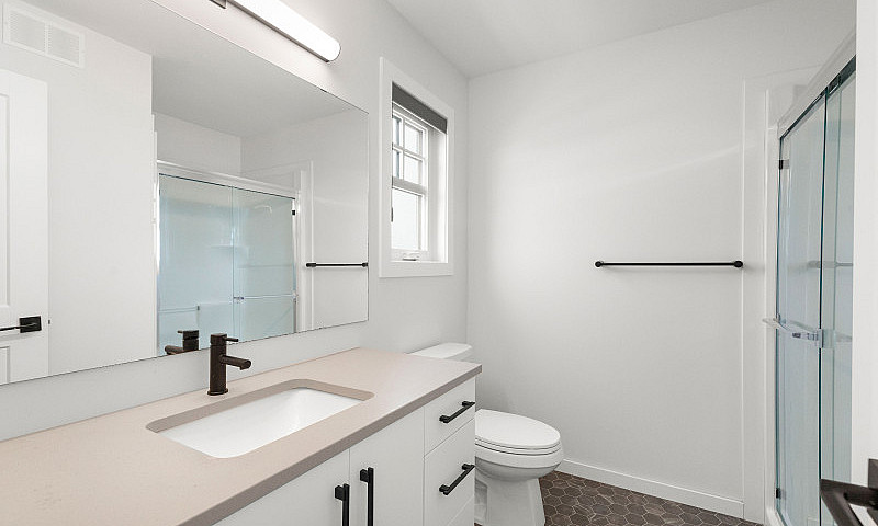 Luxury 3Bdrm Townhou...