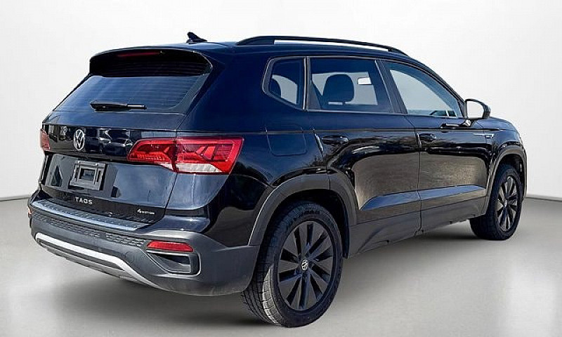 2022 Volkswagen Taos...
