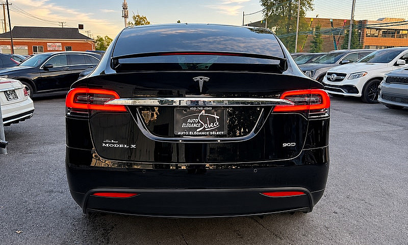 2017 Tesla Model X 9...
