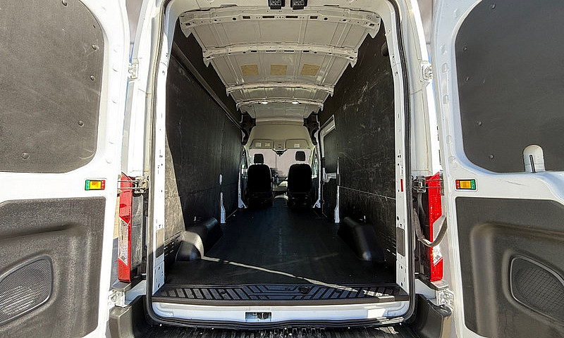 2025 Ford Transit T-...