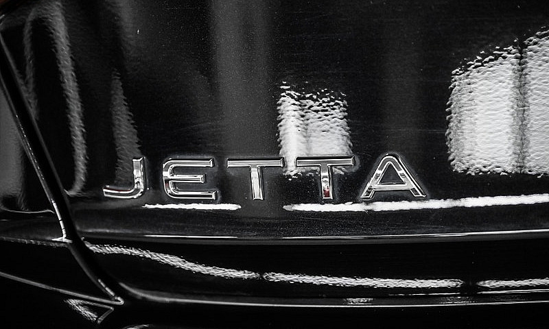 2022 Volkswagen Jett...
